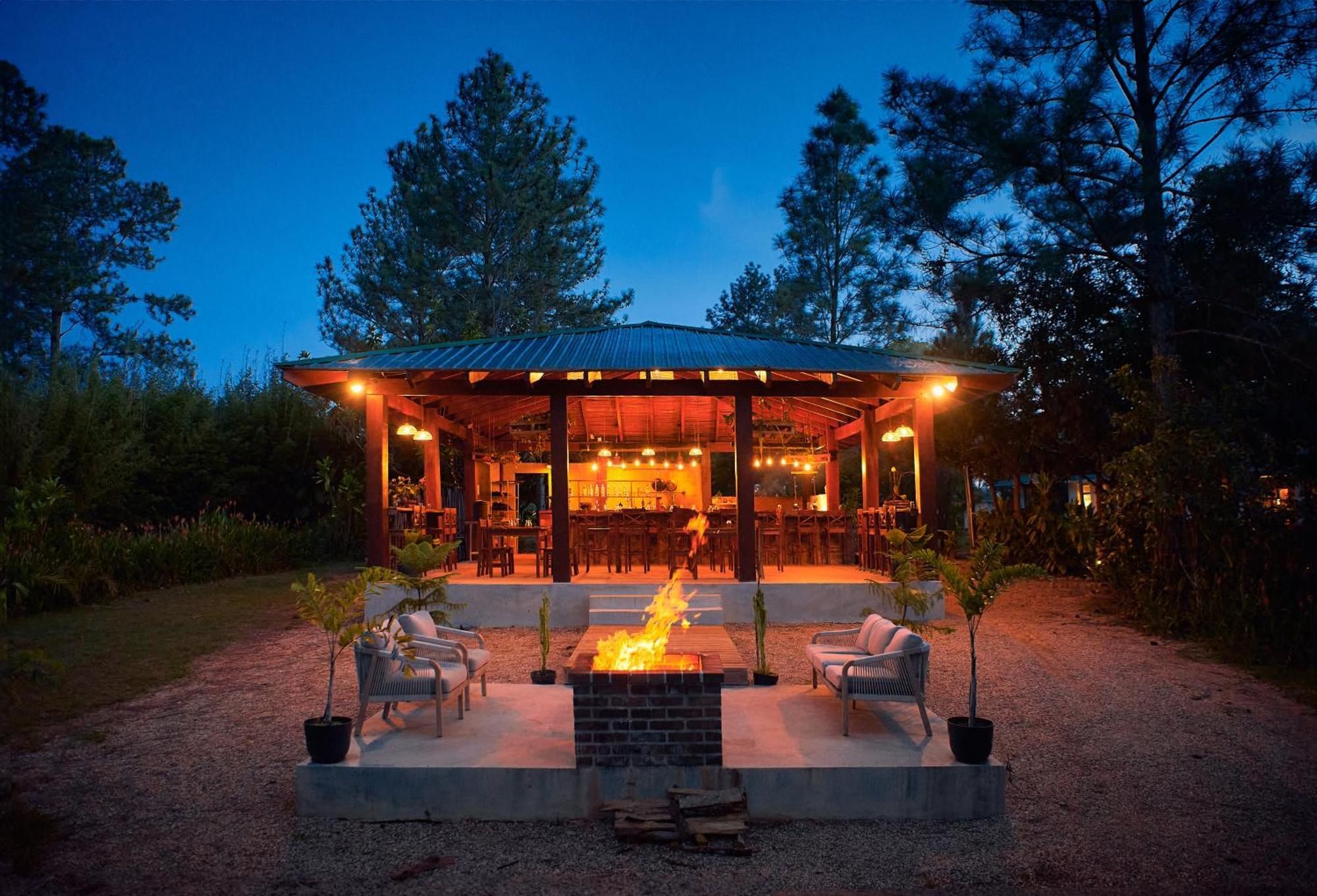 Hidden Valley Wilderness Lodge Blancaneau Extérieur photo